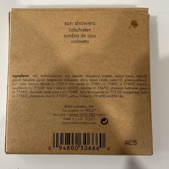 Luxury Makeup Bundle - Picture 8 of 8